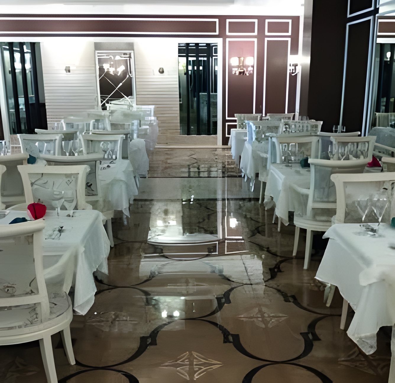 La Grande Resort & Spa zemin silim uygulaması